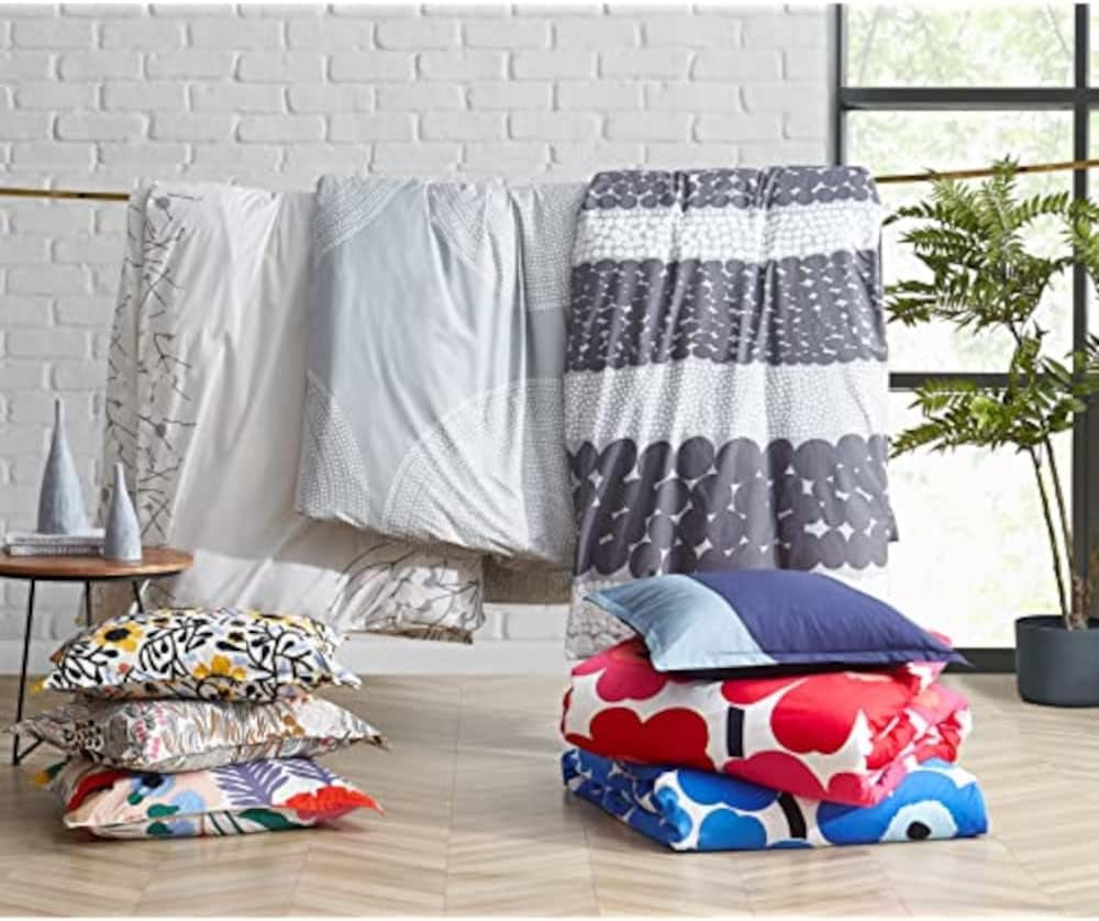 MARIMEKKO Queen-Bettwäsche-Set, Baumwollperkal-Bettwäsche mit passenden Kissenbezügen, ganzjährige Heimdekoration (Pieni Letto, mehrfarbig, Queen-Size-Bett) Naty Shop Bettdecken und Steppdecken