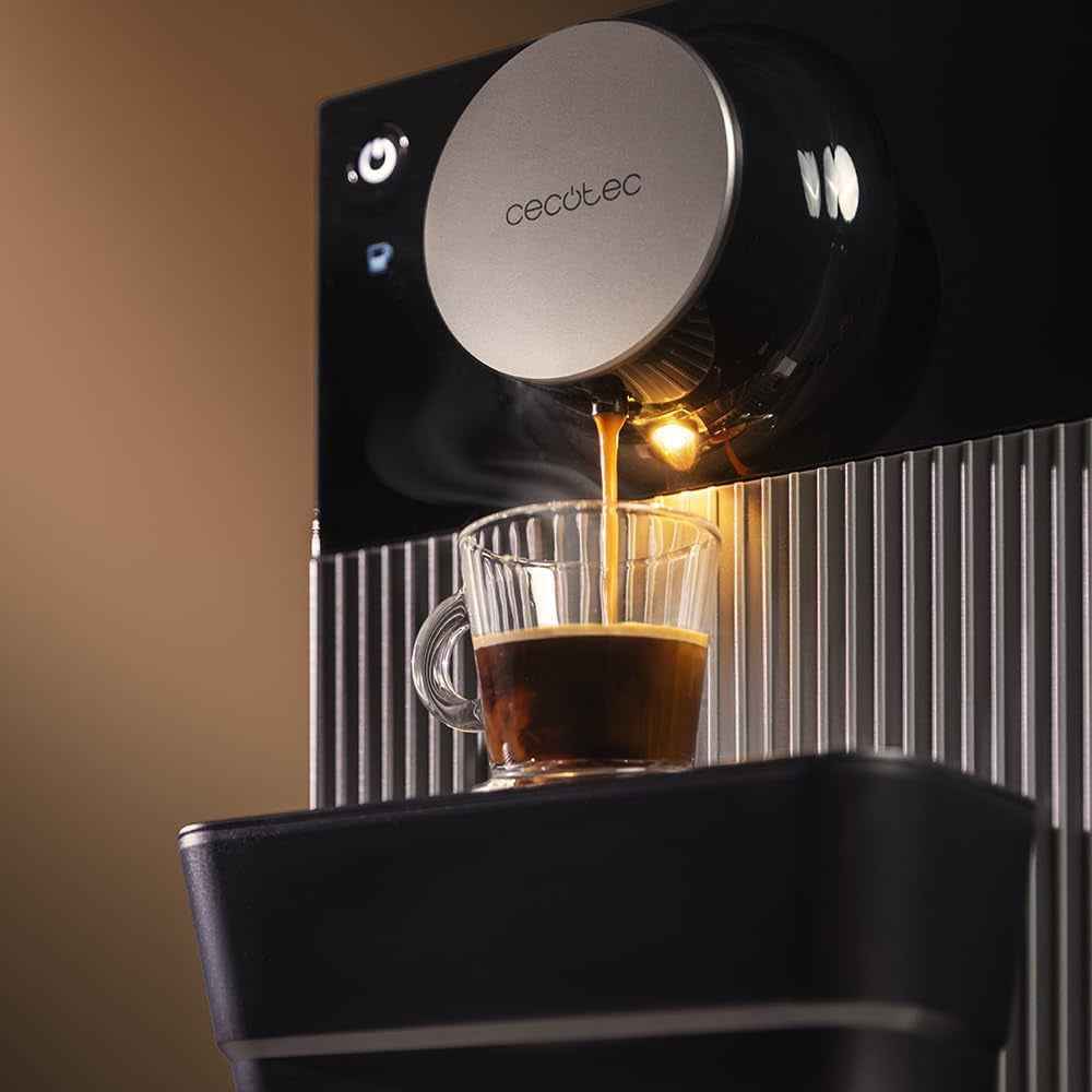 Cecotec Cremmaet Cube Kompakt-Espressomaschine, 1350 W, Presssystem 10 g, Vorinfusionssystem, 19 bar, Thermoblock-System, 5 Mahleinstellungen, Touch-Bedienfeld