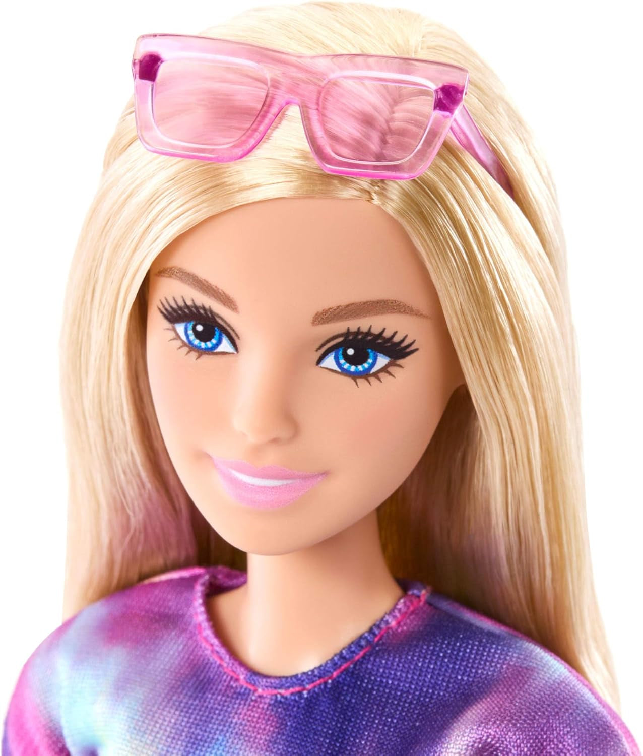 Barbie Mysteries: Malibu Beach Detectives-Puppe mit charakteristischem Outfit und Accessoires, einschließlich Sonnenbrille, JFV63