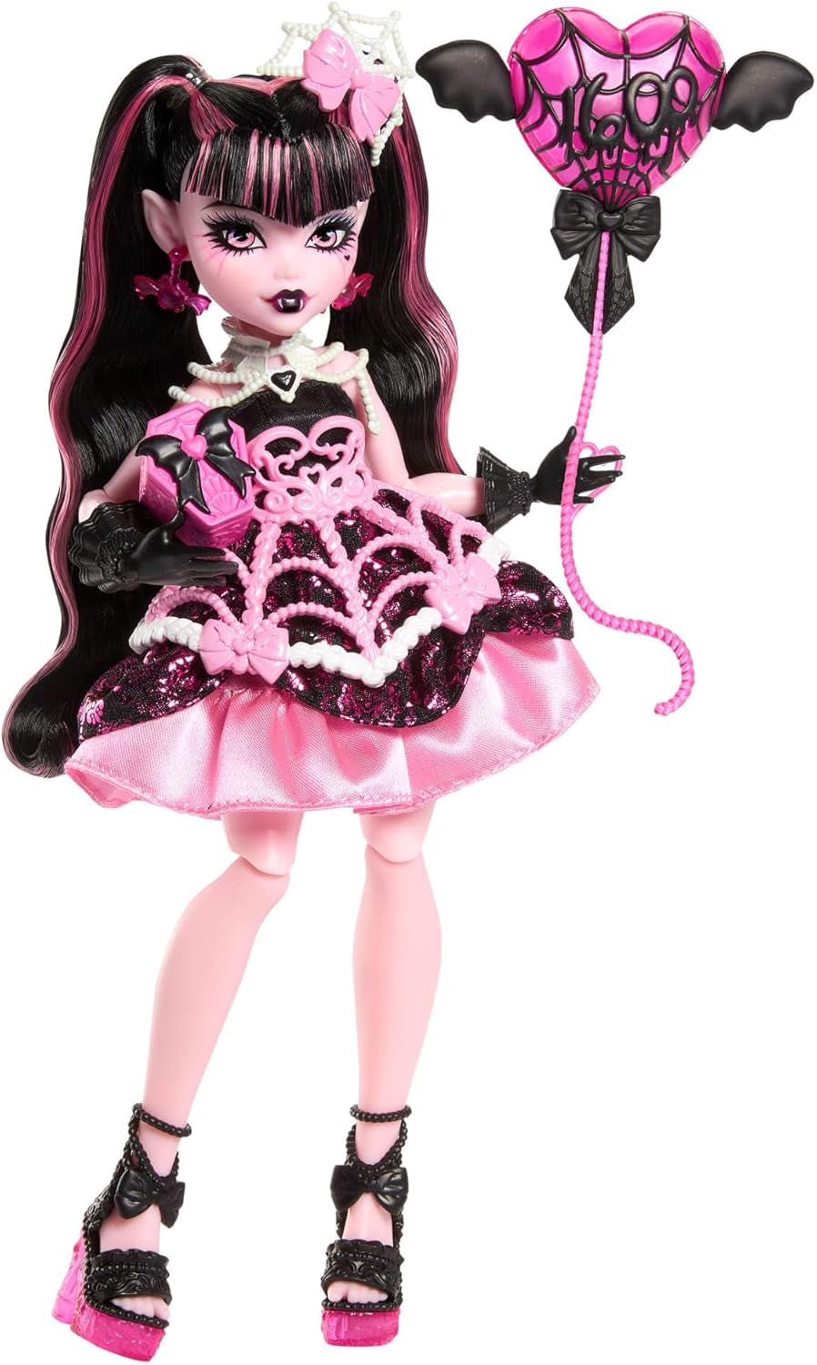 Gruselige und süße Monster High-Geburtstagspuppe Draculaura in einem rosa Partykleid mit thematischen Accessoires wie Einladung, Ballon, Geschenk, Fans und mehr, JBG74