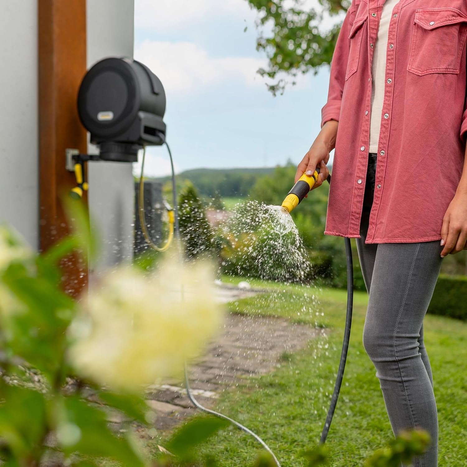 Automatische Schlauchbox Kärcher HBX 5.35: 35 m Schlauch, Verbindungsschlauch: 1,5 m; automatischer Schlauchrückzug, komfortabel und flexibel, schwarz