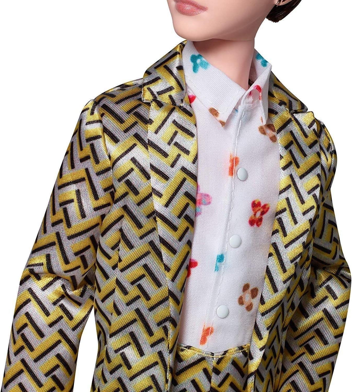 Mattel GKC92 – BTS Idol Suga Actionfigur, K-Pop Merch-Sammelspielzeug, mehrfarbig