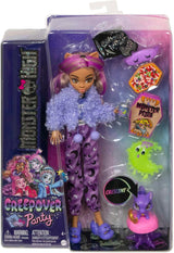 MONSTER HIGH Puppen- und Übernachtungszubehör, Clawdeen-Wolf-Puppe mit Haustierkatze, Halbmond, Creepover-Party, HKY67