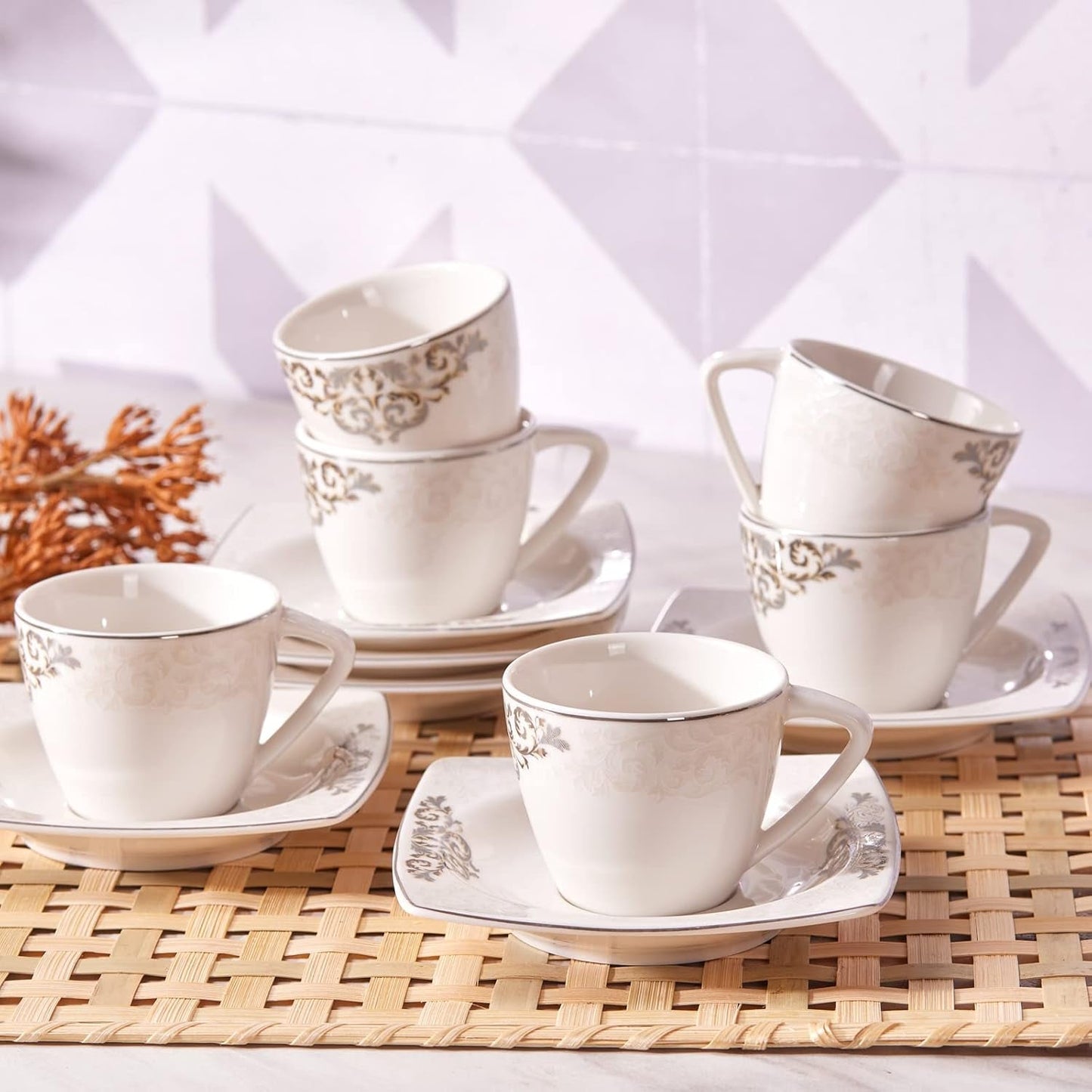 KARACA Nazende Espressotassen-Set aus Porzellan – 80 ml türkische Kaffeetassen mit Untertassen, 12-teiliges modernes Kaffeeservice mit 6 Kaffeetassen und 6 Untertassen, Mokkatassen – Weiß