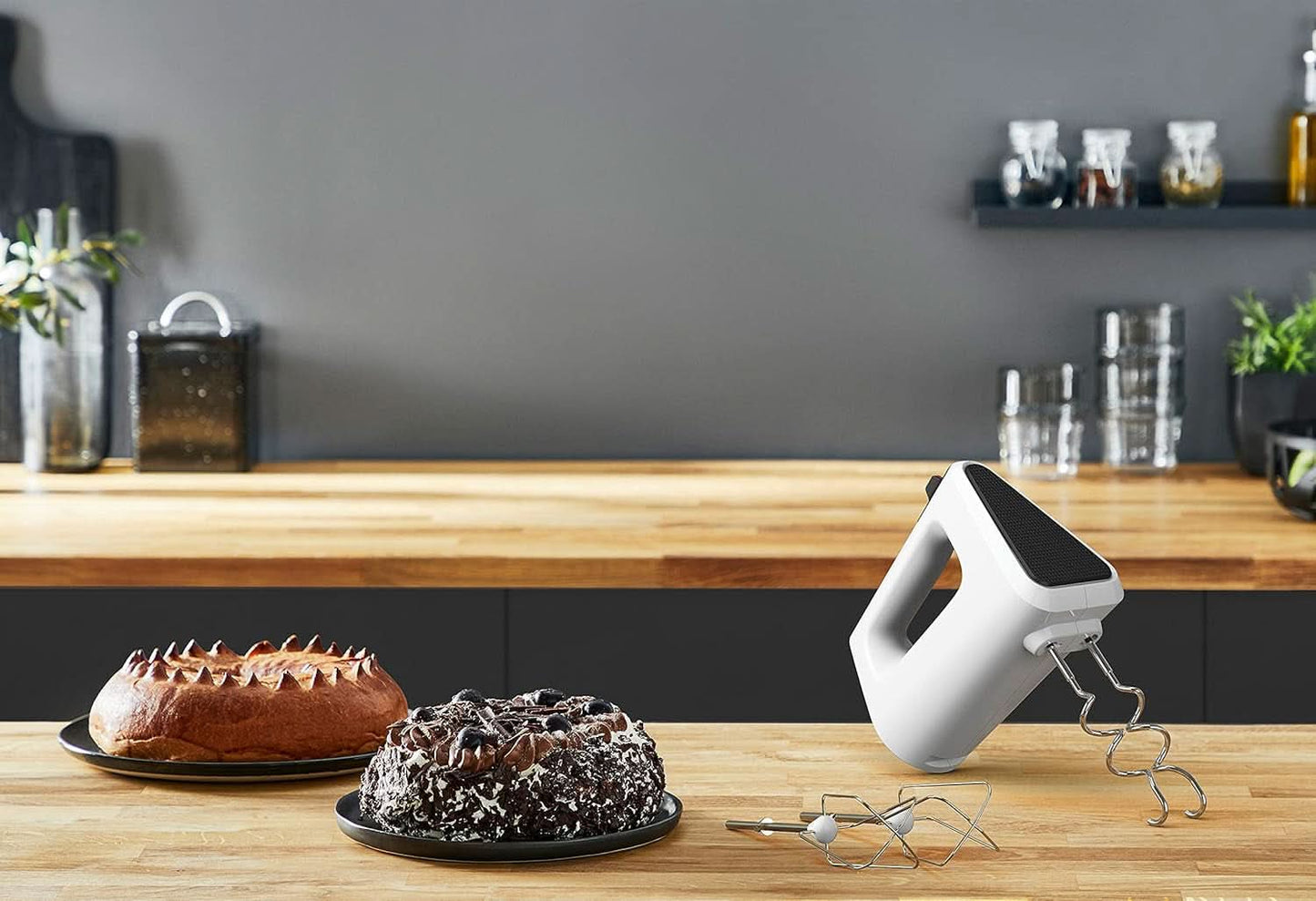 Krups GN4001 3 Mix 4000 Handmixer | 450 Watt | Robustes Design | Variabler Geschwindigkeitsregler | Turbo- und Auswurf-Funktion | inkl. 2 Rührbesen und 2 Knethaken | Weiß/Grau Kitchen Naty Shop