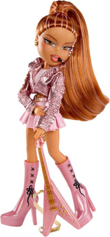 BRATZ Pop Starz Yasmin – Modepuppe mit Sammelanhänger, Outfit und Musikzubehör