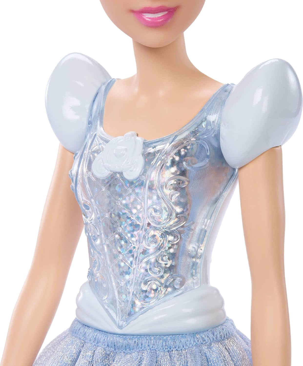 Mattel DISNEY Prinzessin Aschenputtel – bewegliche Puppe mit funkelndem Outfit, abnehmbaren Schuhen und Tiara, gekämmtes Haar für Stylingspaß, für Kinder ab 3 Jahren, HLW06