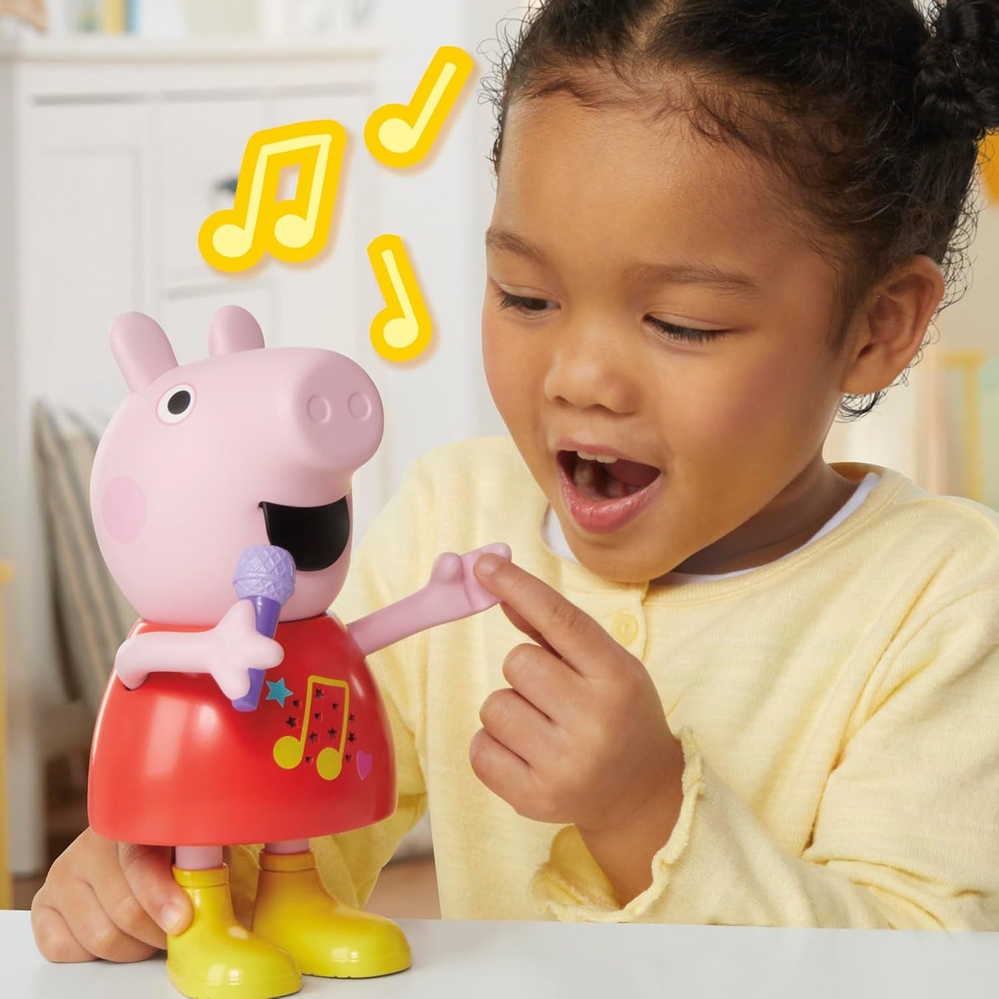 Peppa Pig Puppe, sprechend und singend, rosa, 20 cm