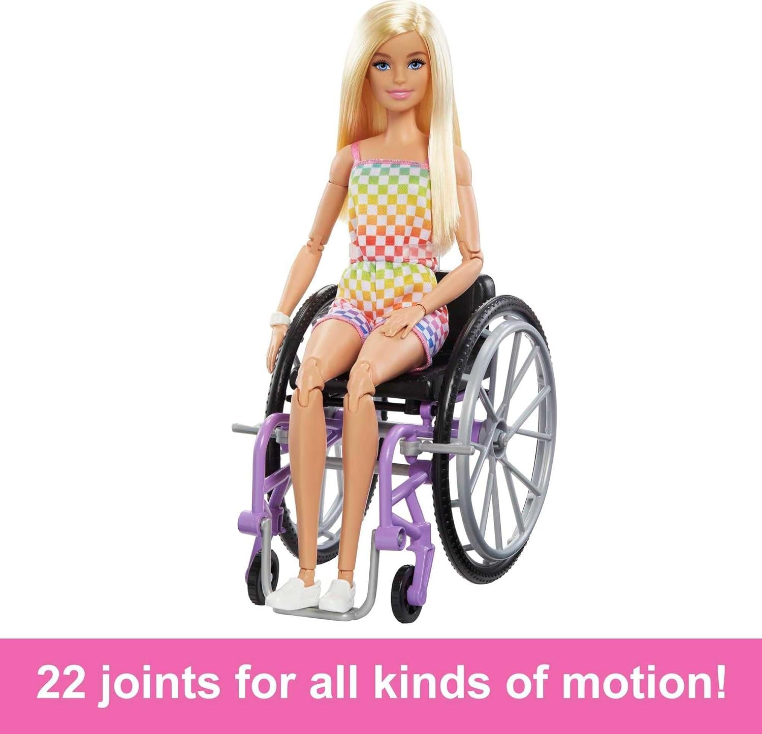 Barbie Fashionista-Puppe, blondes Haar und Regenbogen-Overall, inklusive Rollstuhl und Rampe, Puppengeschenk für Kinder, Spielzeug für Kinder ab 3 Jahren, HJT13