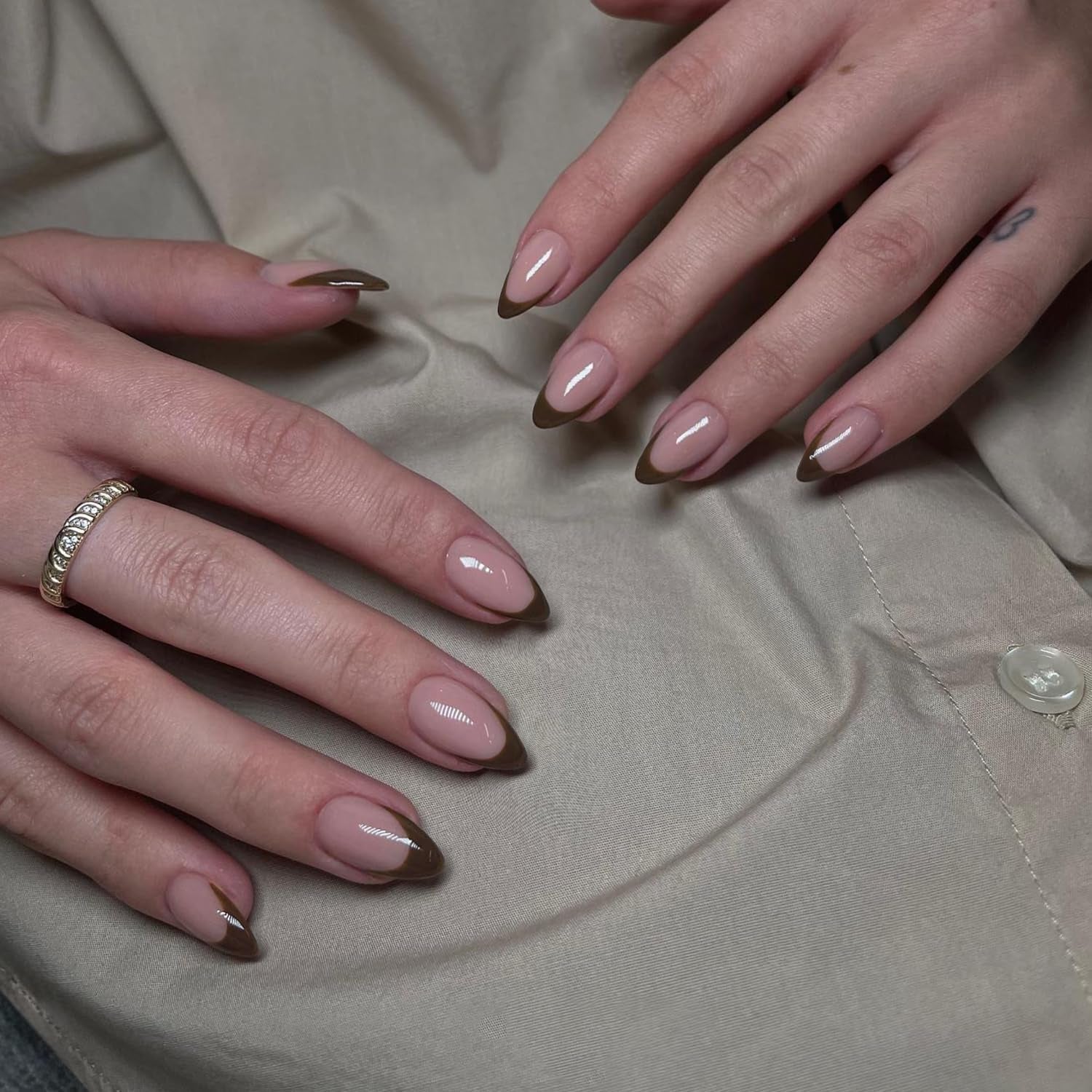 Lange French Tips Gold Glitzer Kleber auf langen quadratischen Nägeln Glitzer French Tip Falsche Nägel Set Quadratische künstliche Nägel für Frauen 24 Stück