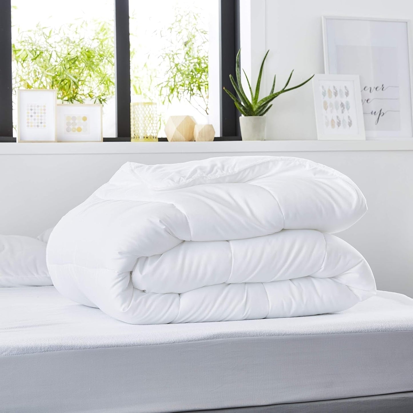 SWEET NIGHT - Sommerdecke 220G/M² | 140X200 cm | Dünn und leicht | Weich und bequem | Waschbar | Bettdecke 100 % Mikrofaser Bettdecken und Steppdecken Naty Shop