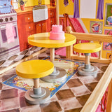 KidKraft Kayla Holzpuppenhaus mit Möbeln und Zubehör, 3-stöckiges Spielset für 30-cm-Puppe, Spielzeug für Kinder ab 3 Jahren, 65092 – Exklusiv bei Amazon