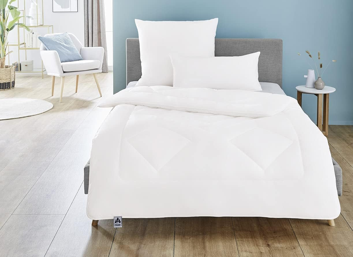 Irisette Noblesse Bettdecke für alle Jahreszeiten – Made in Germany – Bettdecke mit Bezug aus reiner Baumwolle, 135 x 200 cm, Öko-Tex-zertifiziert. Bettdecken und Steppdecken Naty Shop