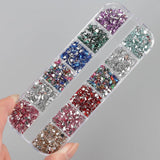 2000 Stück Bunte Strasssteine ​​​​Nägel Glitzersteine ​​​​Nail Charms Nailart Edelsteine ​​​​Nagel Steine ​​​​Glitzer Steine ​​​​Nagel Charms Nägel Zubehör Kristalle Diamant Nageldesign Strass Nail Art Rhinestones Nail Gems