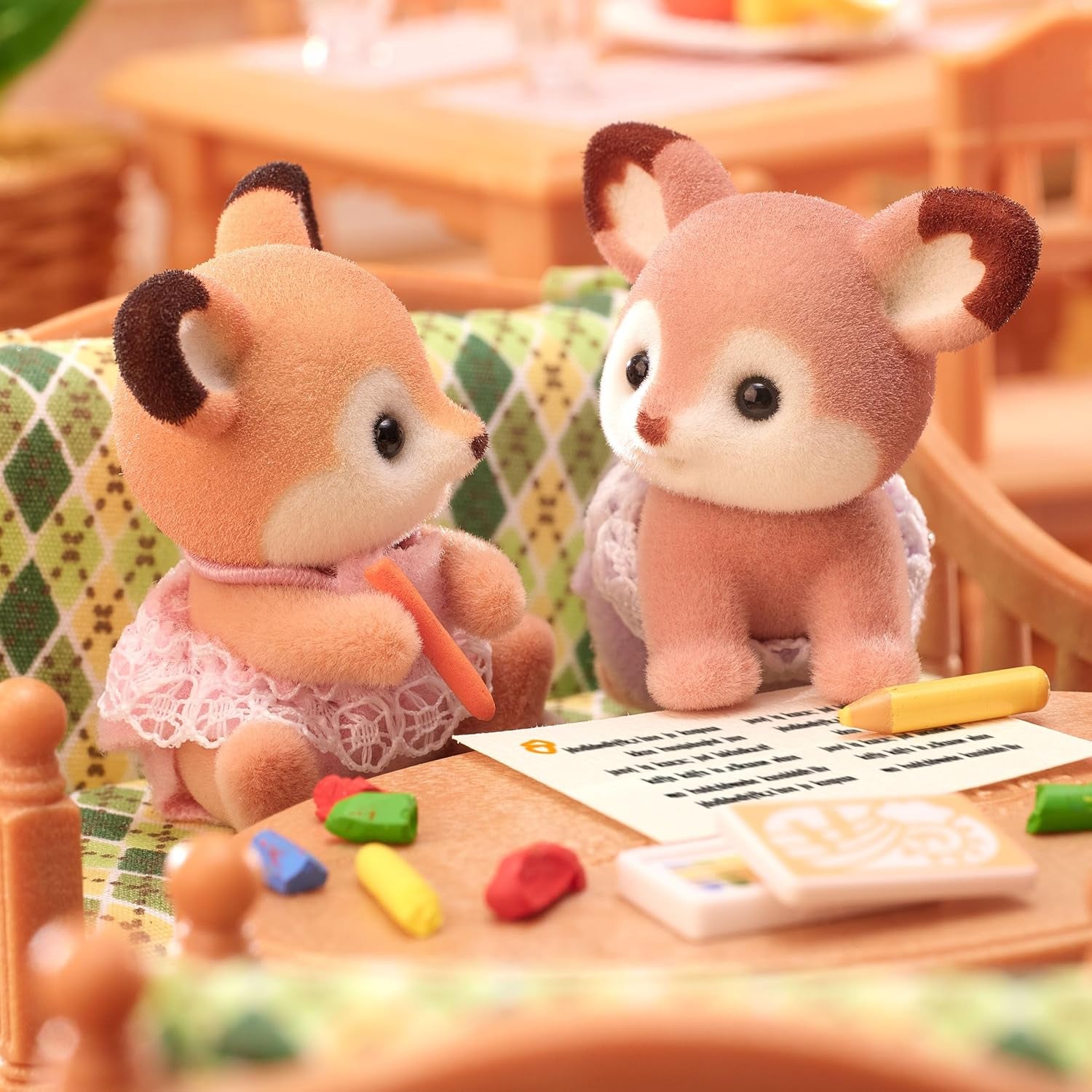 Sylvanian Families 5800 Hirschzwillinge, Tierfiguren-Spielset, Waldtierfiguren, Spielzeug für Kinder ab 3 Jahren