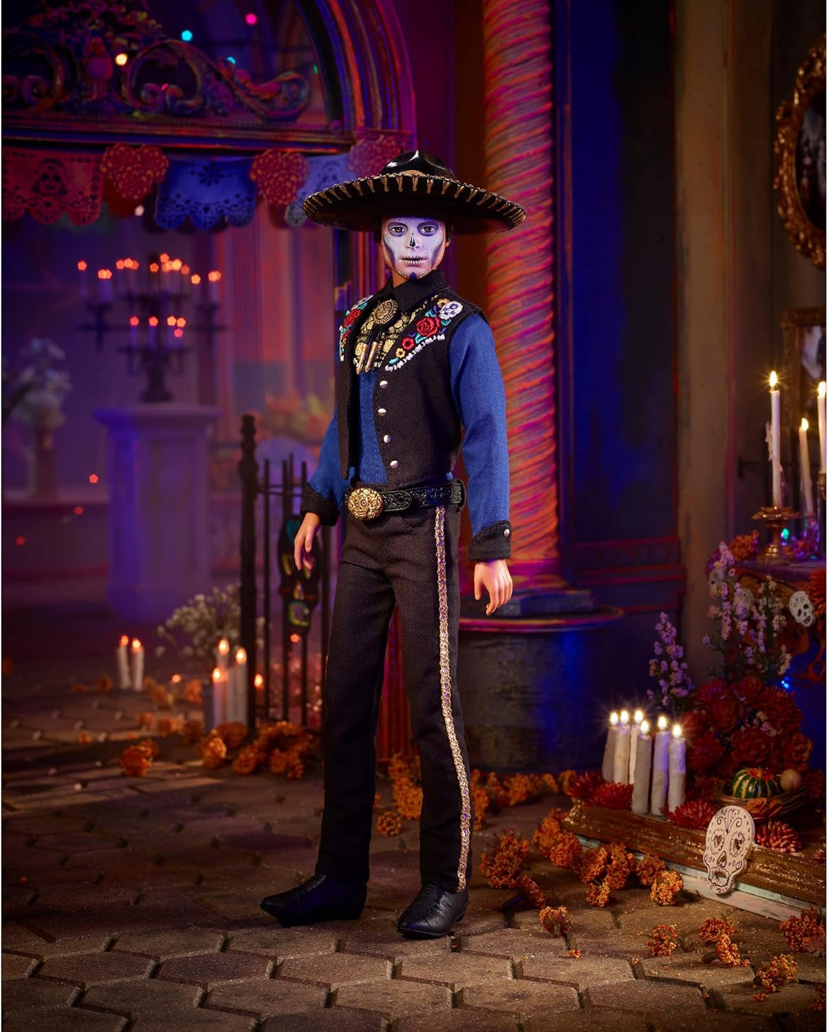 Ken Barbie 2022 Día De Muertos Puppe mit Hemd, Weste und Sombrero, Calavera-Gesichtsbemalung, Geschenk für Sammler