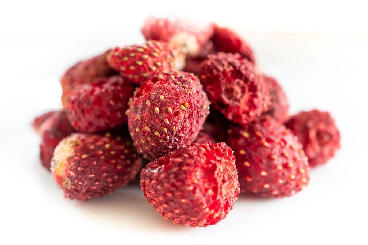 Biolla Food ganze getrocknete Erdbeeren, 0,5 kg, 100 % natürlich. Gesunde Snacks für Kinder. Ideal für Smoothies, Hafermüsli, Tee und Porridge. Lange Haltbarkeit. VEGANE, GLUTENFREI, ROHNAHRUNG Naty Shop Dehydrierte Produkte