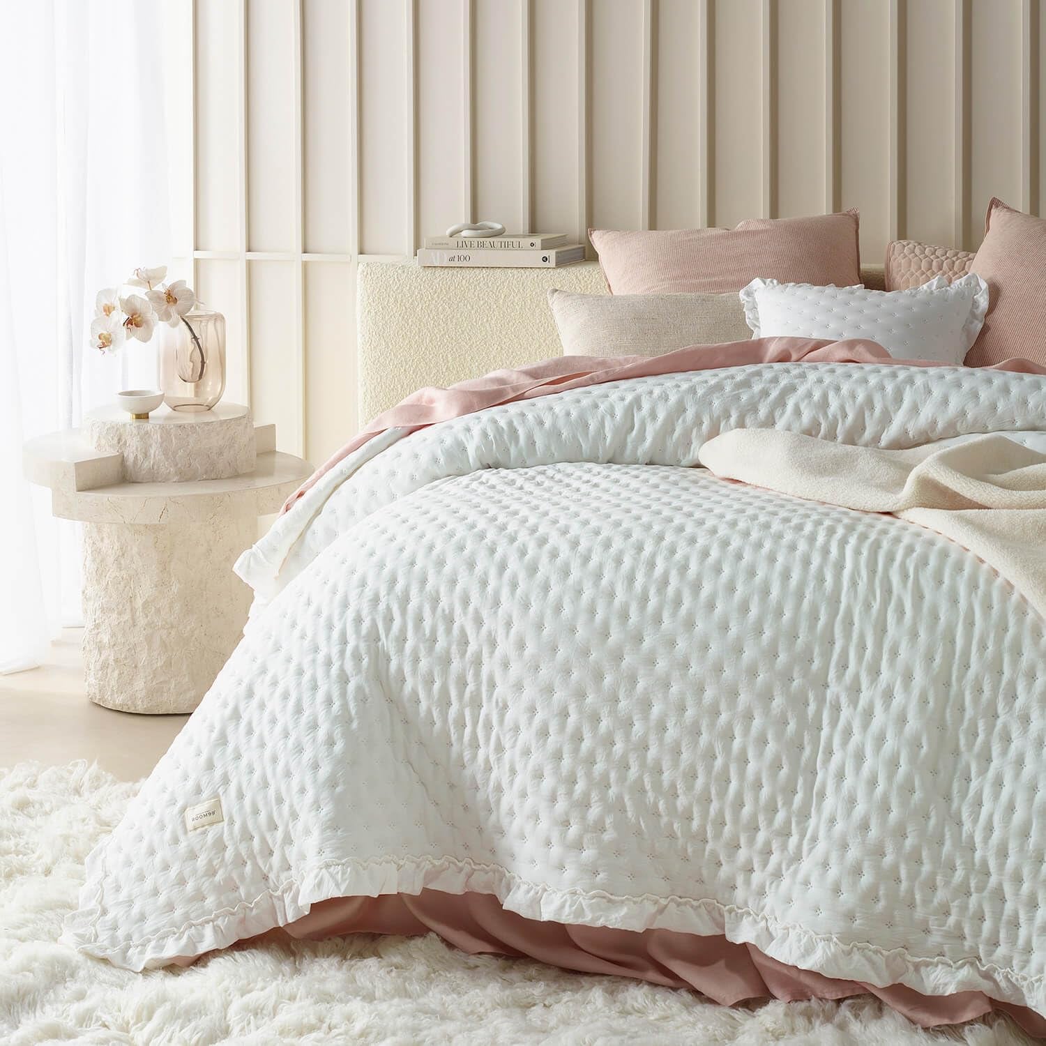 Molly Elegante Tagesdecke in Puderrosa, 170 x 210 cm. Vielseitige Tagesdecke als Tagesdecke oder Sofa. Überwurfdecke für Bett und Sofa. Deckenstil. Ideal als Tagesdecke. Betten und Decken. Besuche den ROOM99-Store. Ecru 240 x 260