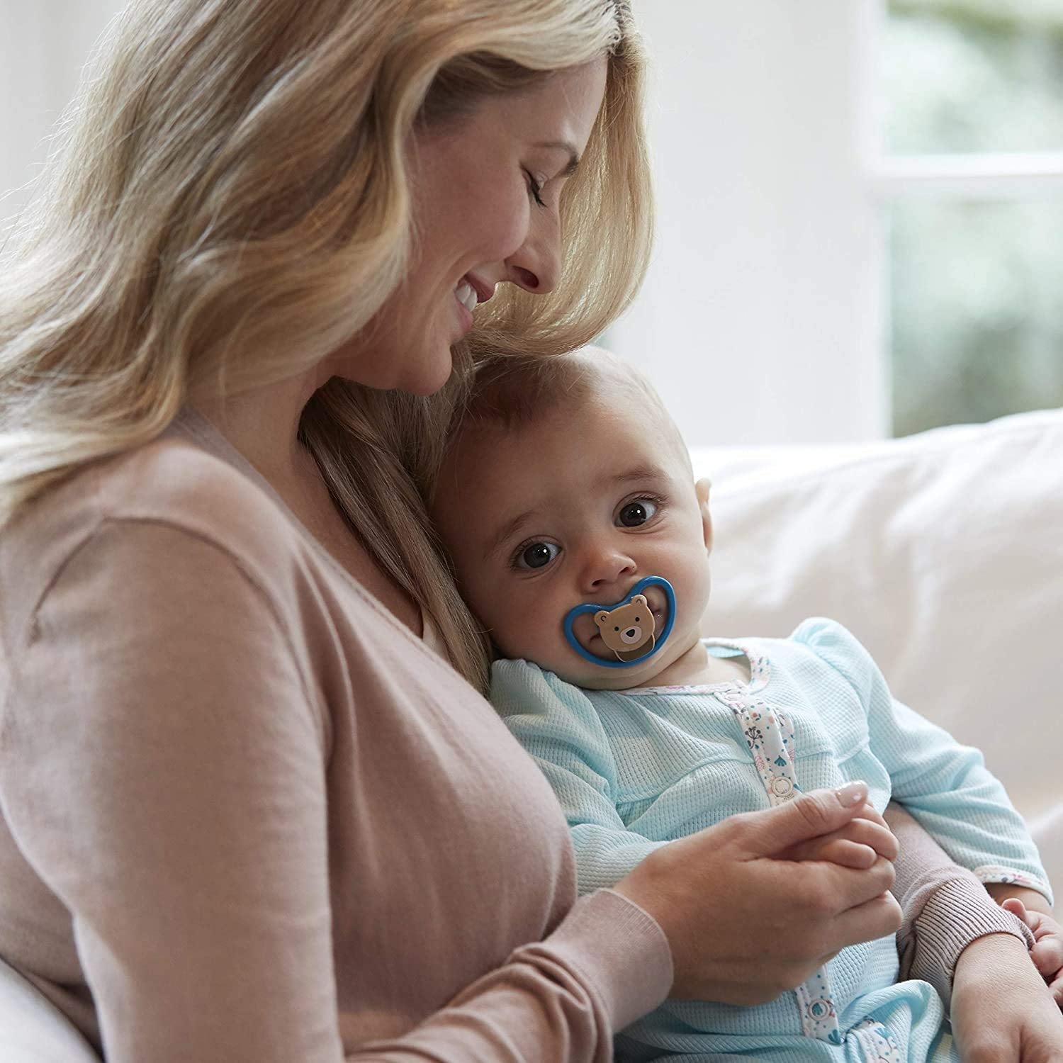 NUK Space Baby Schnuller 6–18 Monate, extra große Öffnungen für empfindliche Haut, BPA-freies Silikon, Zebramuster, 2er-Pack