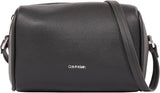 Calvin Klein Umhängetasche für Damen Refine Camera Bag Klein Bags Damen Naty Shop Schwarz (Ck Black)
