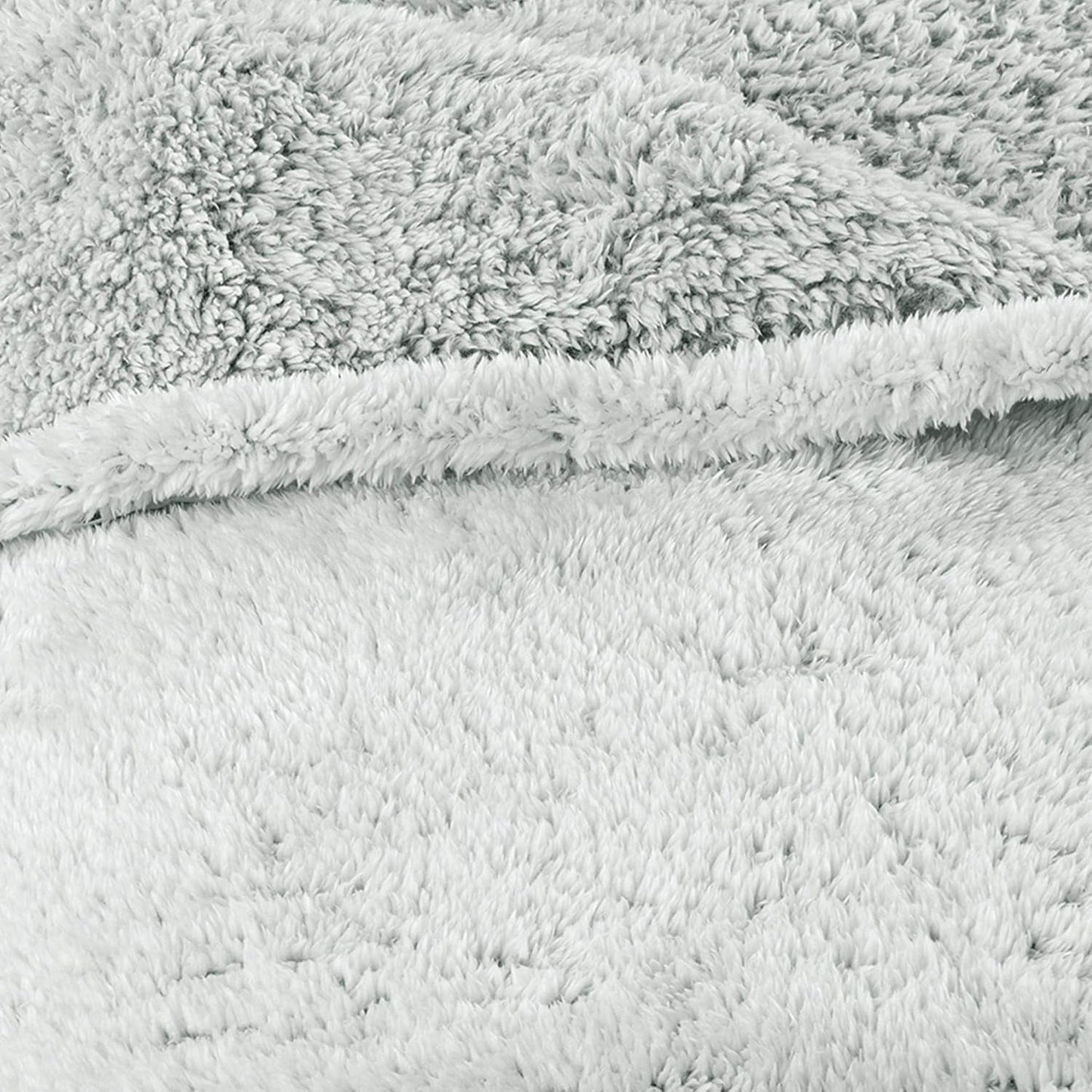 Aqua-Textil Flauschige Kuscheldecke 150 x 200 cm Grau Weiß Melange Plüsch-TV-Decke Tagesdecke Sherpa-Fleece Öko-Tex Ottawa Betten und Decken Besuchen Sie den aqua-textil-Store