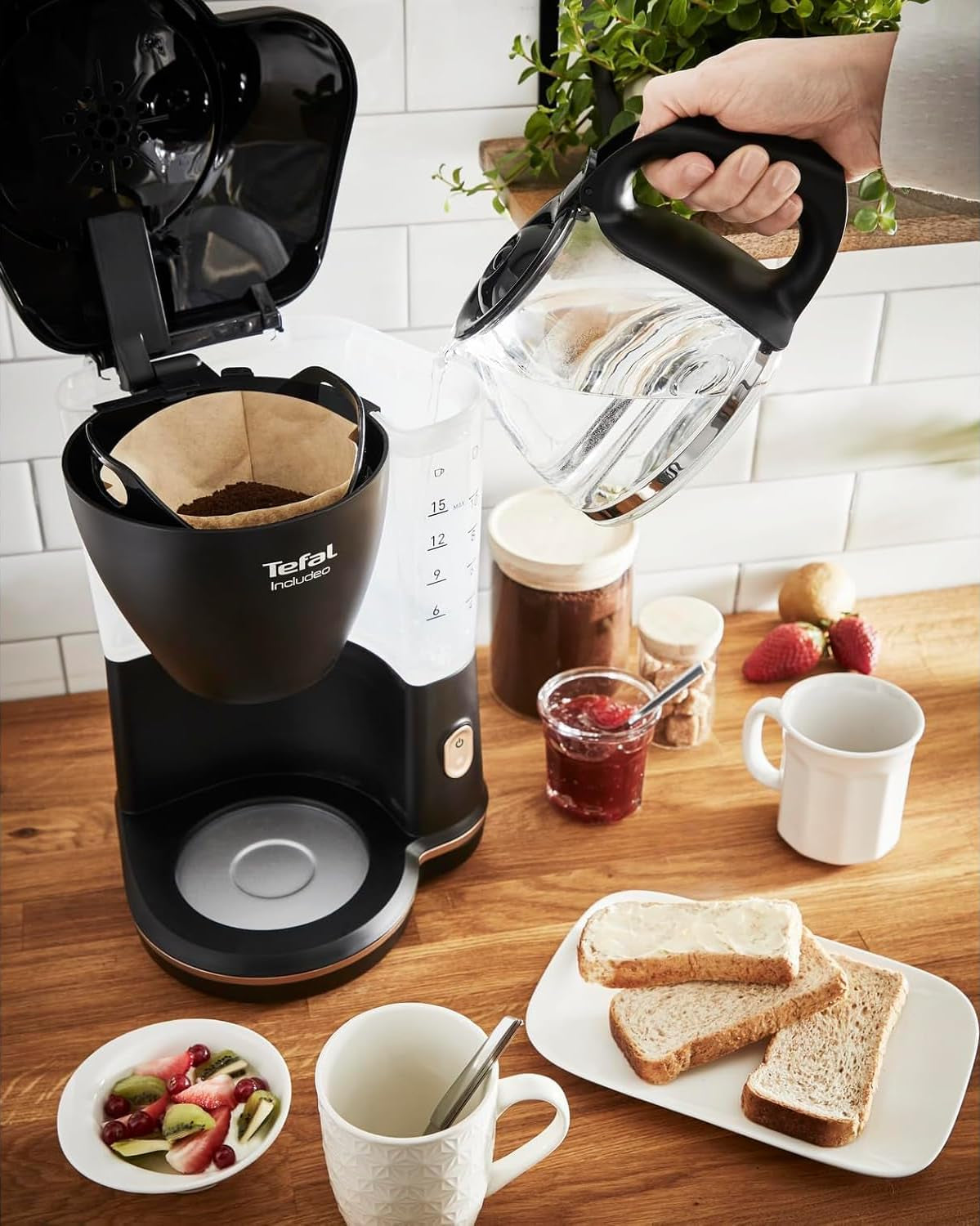 Tefal Includeo Filter-Espressomaschine, Espressomaschine extrem einfach zu bedienen, für Rechts- und Linkshänder geeignet, automatische Deckelöffnung, 1,25 l, 10 bis 15 Tassen, CM533811