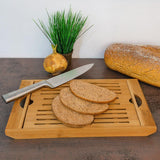 Relaxdays Rollbarer Brotkorb mit Schublade, Bambus, HxBxT: 21 x 40,5 x 28 cm, Holz, Natur & Bambus-Schneidebrett ca. 3 x 37 x 21,5 cm Schneidebrett mit Krümelschublade zur einfachen Reinigung natürliche Lebensmittelaufbewahrungsboxen Naty Shop