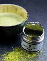 Premium-Bio-Matcha aus Japan, zeremonielle Qualität, frei von Pestiziden, extrafeines Pulver in 30-g-Box, intensiver und zarter Grüntee-Geschmack, geeignet für Latte, Smoothie, zeremonielle Qualität