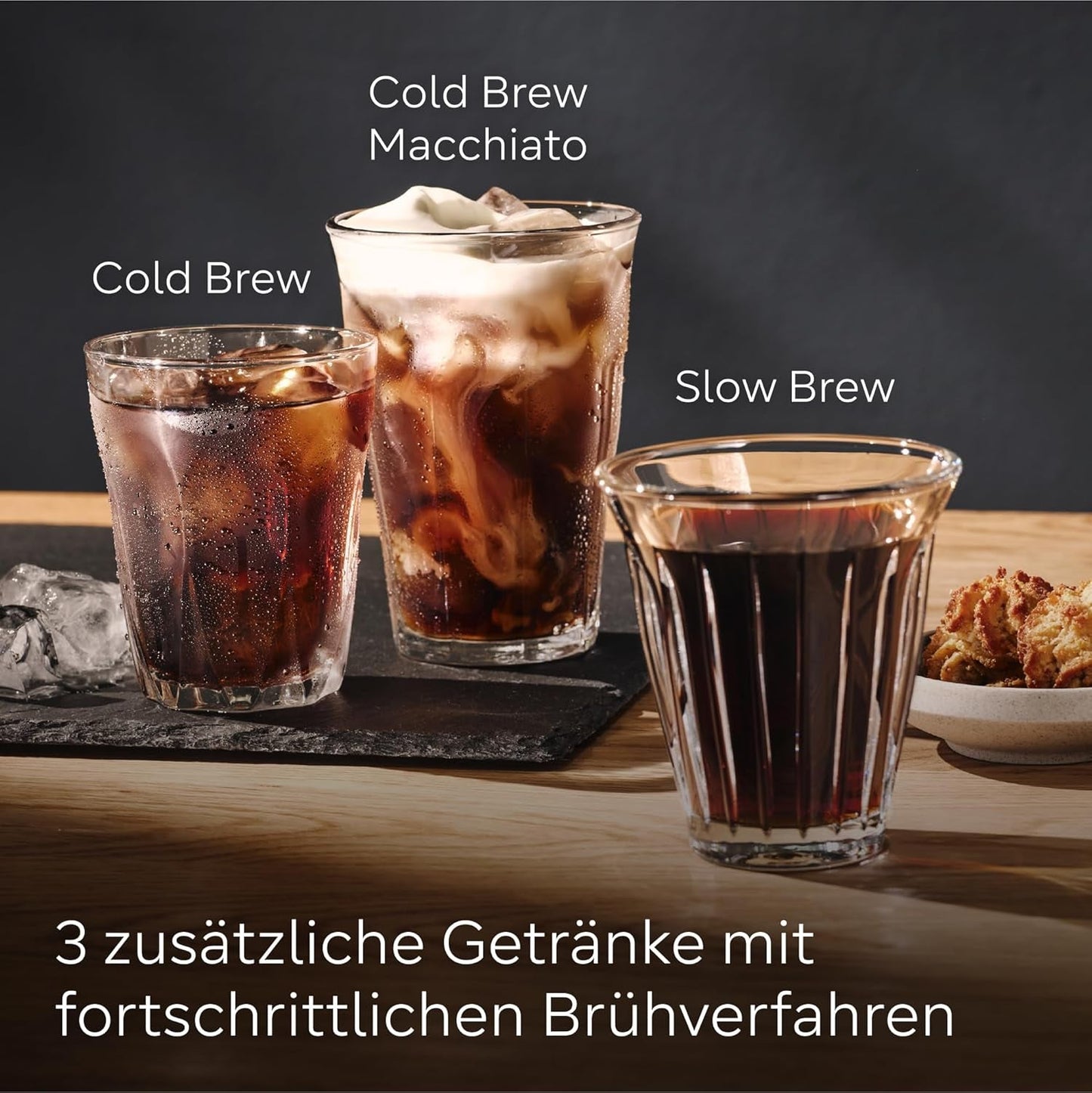 Siemens EQ700 Espressovollautomat, großer Farb-TFT-Bildschirm, 36 Heiß- und Kaltgetränke, Kaltbrühen, 2-Tassen-Funktion, App-Steuerung, automatisches Reinigungssystem, schwarzer Edelstahl, TQ717D03