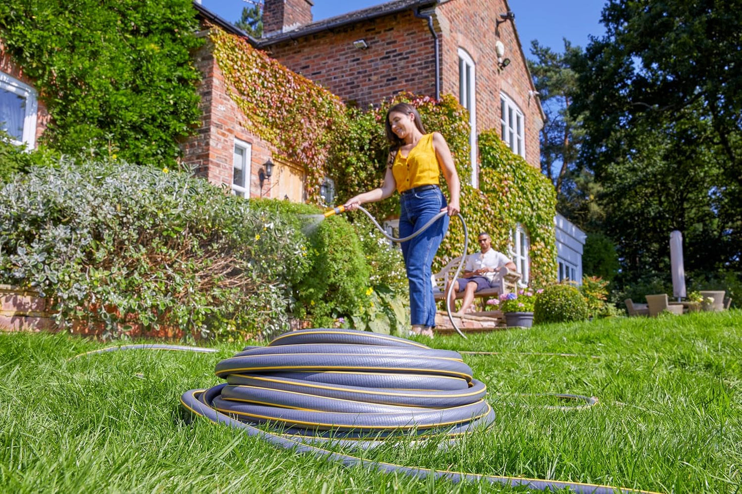 HOZELOCK-Schlauch – Ultramax 12,5 mm x 30 m, bis zu 70 % recyceltes PVC, robust, wetterfest, verdrehsicher, biege- und quetschfest, grau