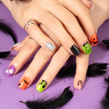 72 Stück Halloween-Nägel, selbstklebende künstliche Nägel, kurze künstliche Nägel, selbstklebende gepresste Nägel, Kürbisgeist, künstliche Nägel, Tipps, Nagelkunst, Orange, Grün, Schwarz