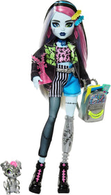 Monster High Frankie Stone Puppe in Jeansjacke und Shorts, inklusive Watzie Dog und Zubehör wie Rucksack, Snack und Notizbuch, HXH73 Naty Shop Dolls Watzie Dog