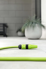 Cellfast QUATTRO Gartenschlauch, langlebig, leicht, 4-lagiger, UV-beständiger Drahtschlauch, Kreuzgeflecht, 20 Bar, 3/4 Zoll, 15 m, 10-074