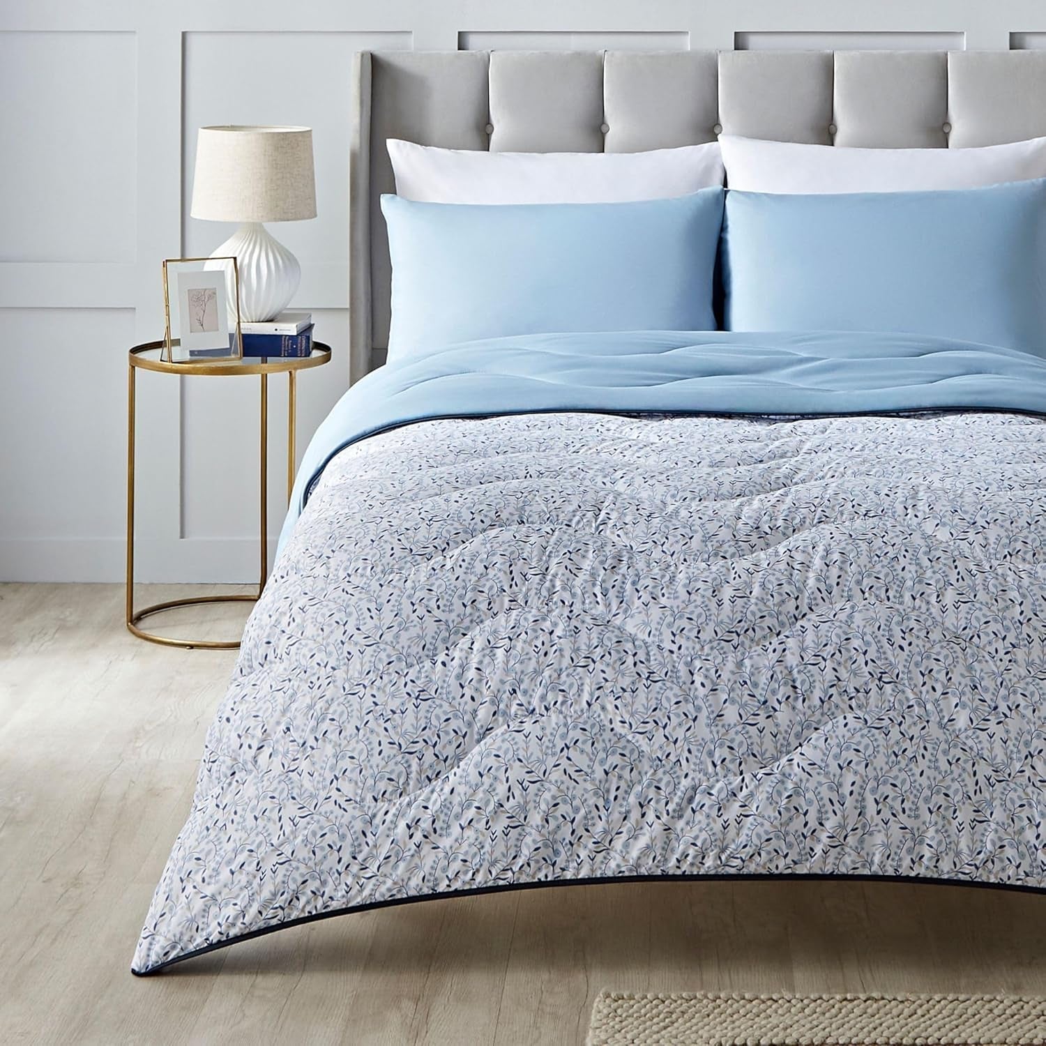 Night Lark Bettdecke ohne Bezug, Super-King-Size-Bett, 6 Tog, Frühling und Sommer – Blue Garden, superweiche Bettdecke, leicht, maschinenwaschbar, schnell trocknend, All-in-One-Kissenset, wendbar, Naty Shop Bettdecken, Blau, Super-King-Size-Bett