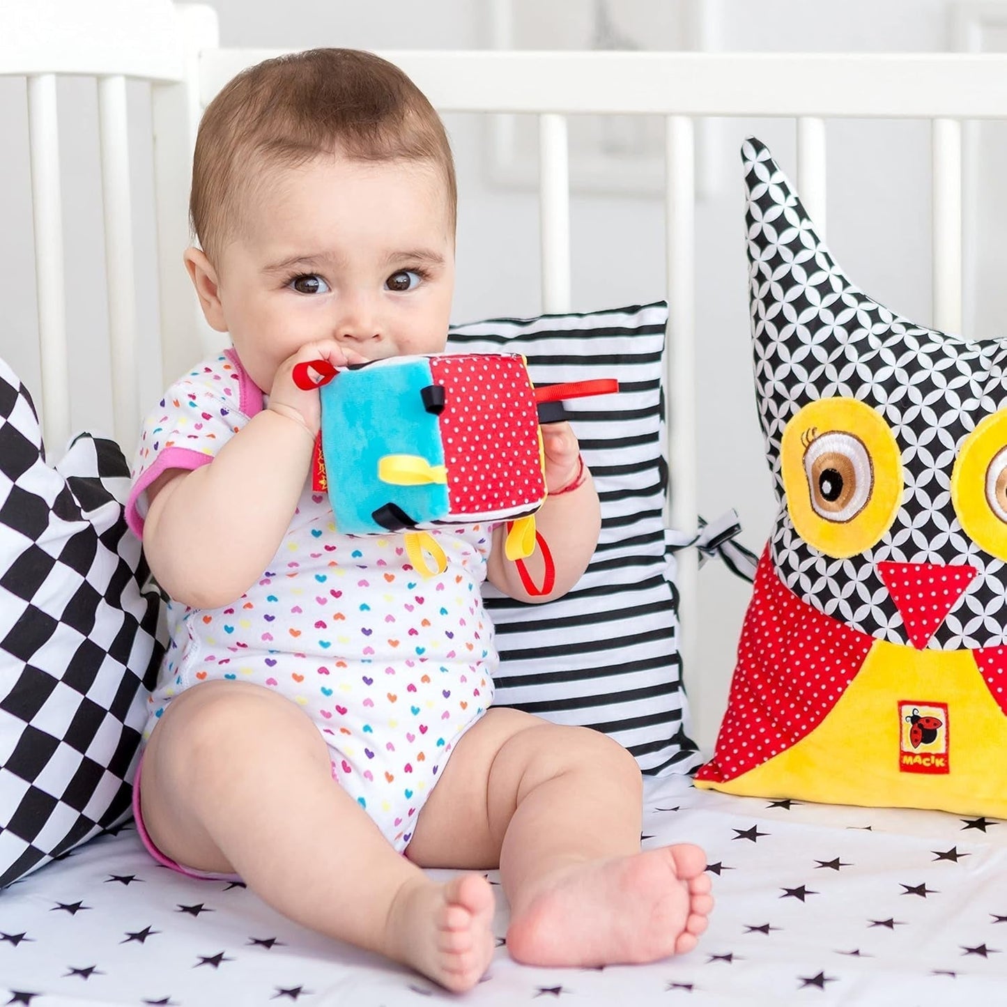 magdum 2 Set Baby Würfelspiel + Stoffball - Motorikspielzeug ab 1 Jahr - Spielzeug für Kinder 6 Monate - Montessori Spielzeug - Lernspielzeug 1 Jahr - Geschenk für Kinder - Ball für Kinder - Würfel für Kinder - Geschenke für Kinder Spielzeug Bebe Naty Shop