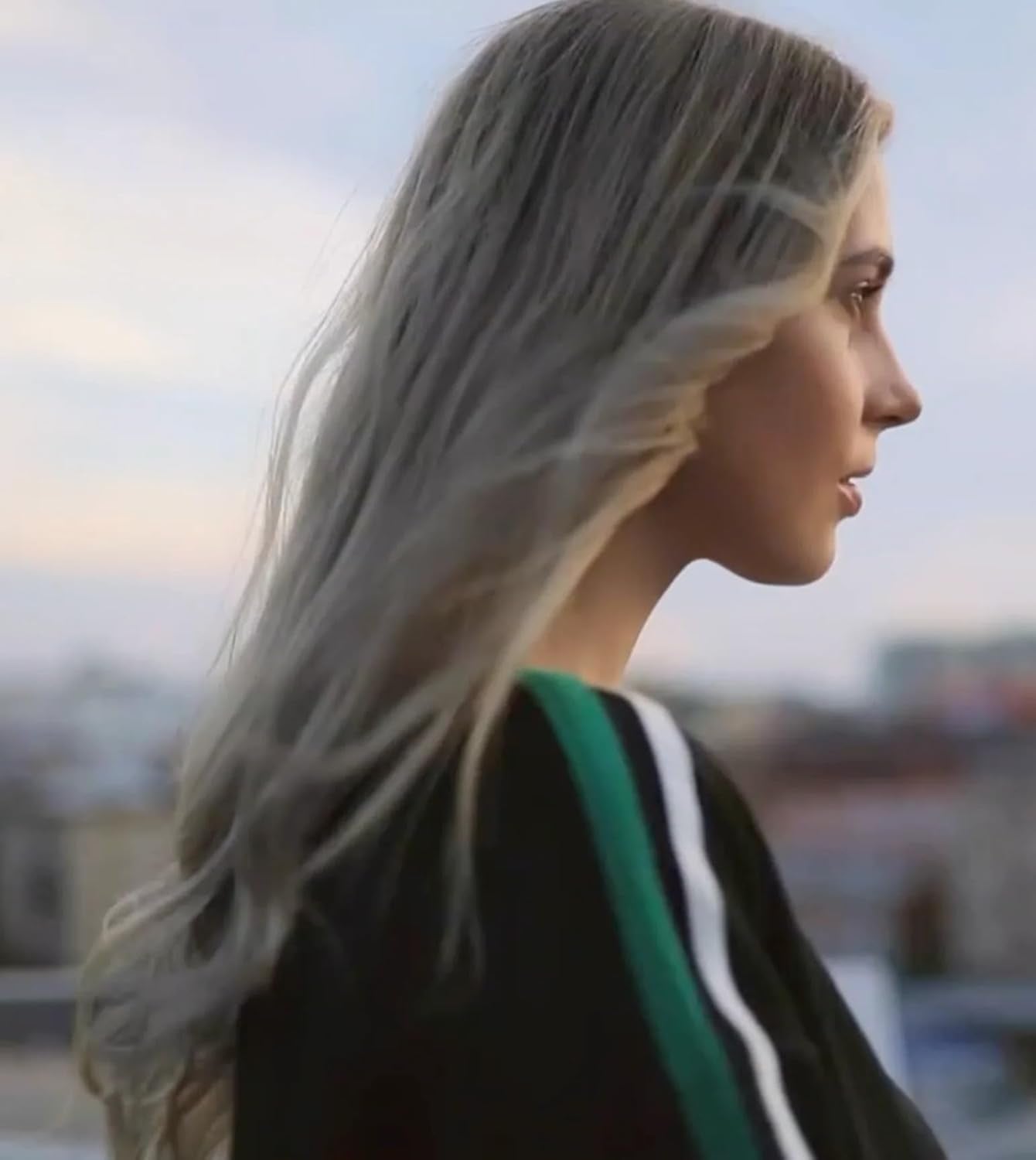 khadi BERLIN BLOND pflanzliche Haarfarbe – färbt Haare in einem kühlen grau-blonden Farbton – natürliche Haarfarbe 100 % pflanzlich, natürlich und vegan – 100 g Haarfarbe Naty Shop