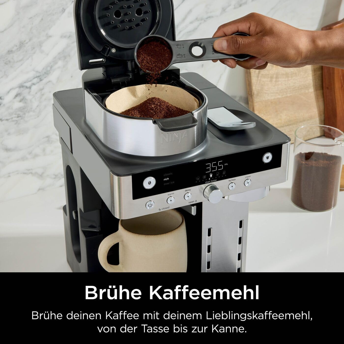Ninja Prestige 2-in-1-Filterkaffeemaschine mit Kapseln und integriertem Milchaufschäumer, für Latte, Eiskaffee und Flat White, Schwarz CFN802EU