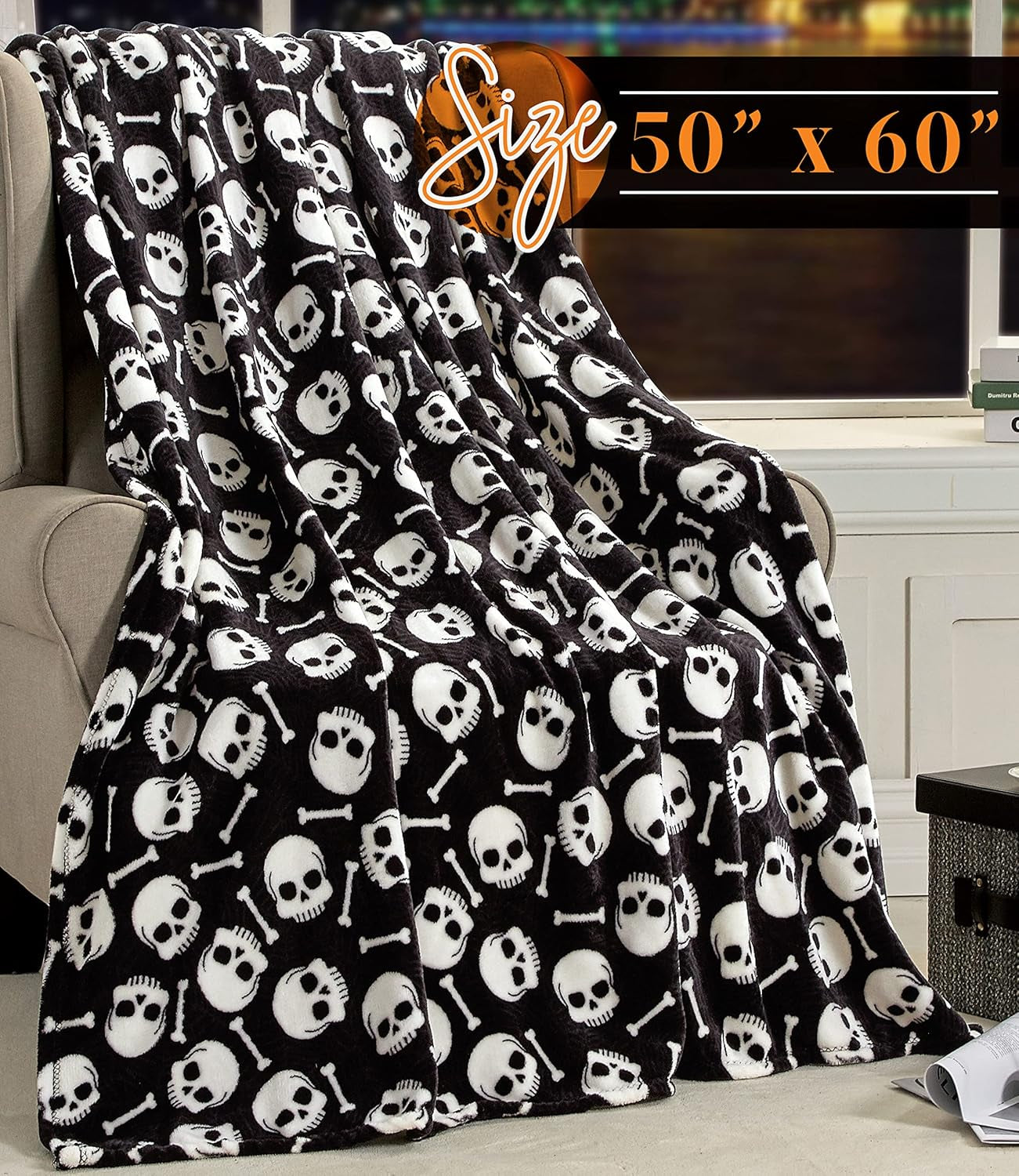 Elegante, bequeme, leichte Halloween-Themendecke, weich, gemütlich und plüschig, perfekt zum Entspannen in dieser gruseligen Jahreszeit, 127 x 152,4 cm, Totenkopf und Knochen, elegante Komfortbetten und Bettdecken