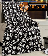 Elegante, bequeme, leichte Halloween-Themendecke, weich, gemütlich und plüschig, perfekt zum Entspannen in dieser gruseligen Jahreszeit, 127 x 152,4 cm, Totenkopf und Knochen, elegante Komfortbetten und Bettdecken