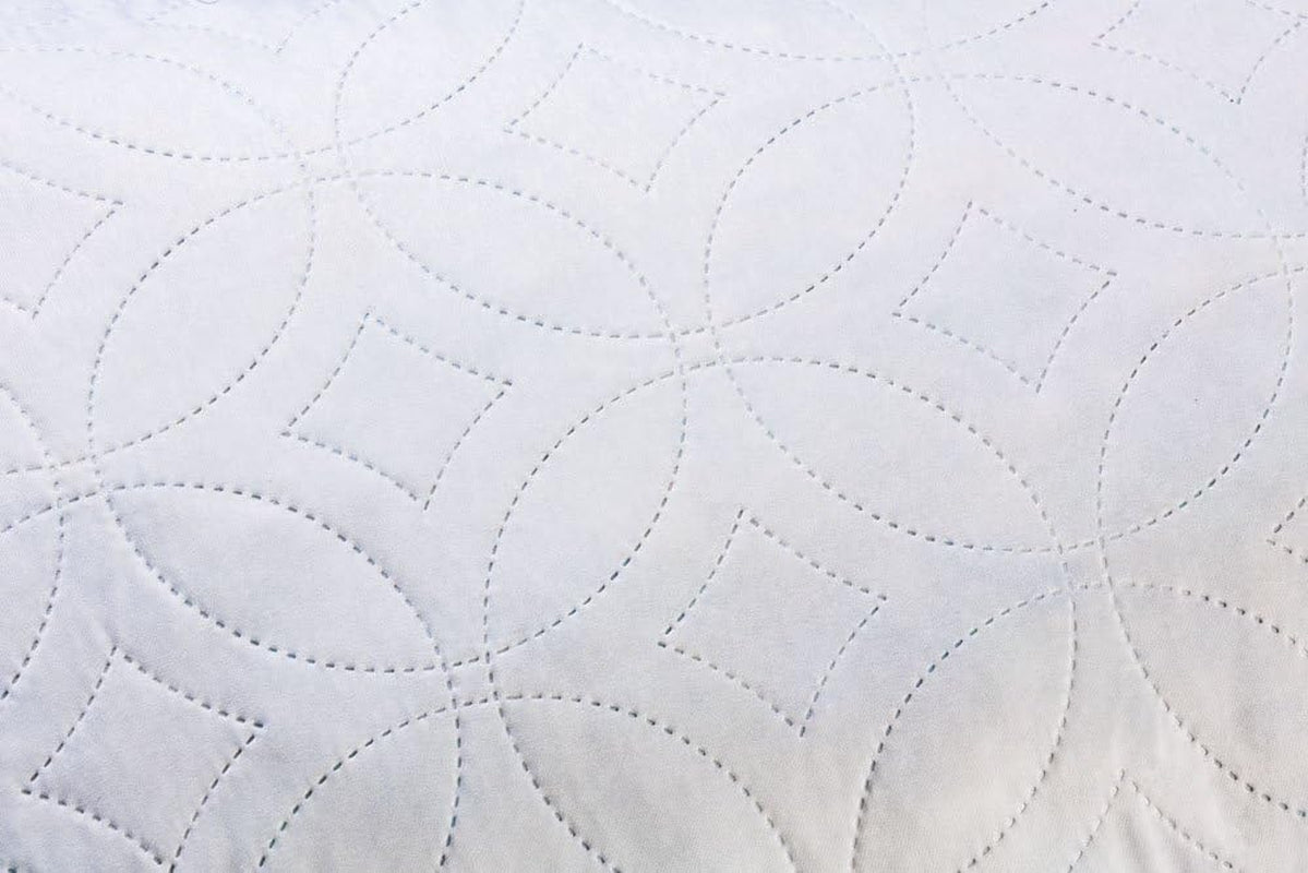 V.I.P. Sehr wichtiges Kissen V.I.P. Memory-Flake-Kissen, weißes Kissen, 45 x 75 cm, gesteppter Bezug aus Polyester, super atmungsaktiv, weich, hergestellt in Italien, Naty Shop Standard-Kissen