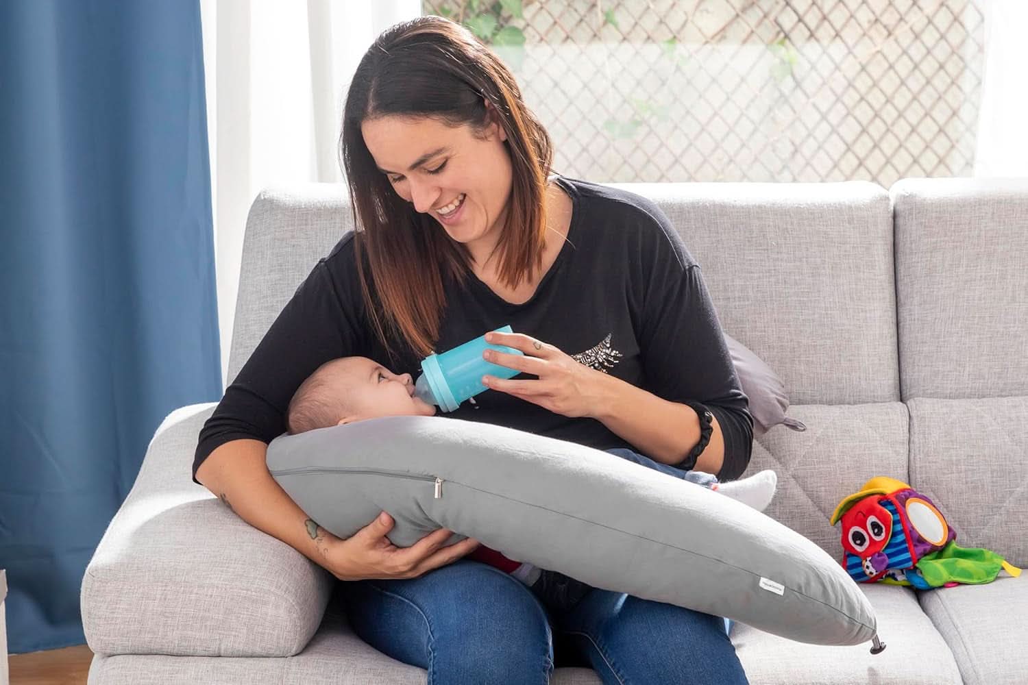 Innovagoods – Multifunktionales Stillkissen, ergonomisches Design für die Entspannung von Mutter und Kind, verstellbar für verschiedene Positionen, waschbar, farbig, Polycotton-Zubehör, Lebensmittel und Stillen, Baby Naty Shop
