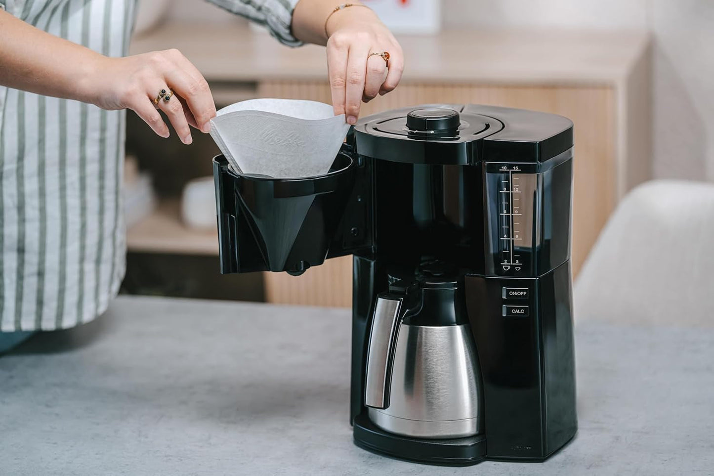 Melitta Look Therm – Espressomaschine mit Filter, Thermokaraffe und abnehmbarem Wassertank, für bis zu 10 Tassen Kaffee, schwarz