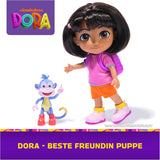 DORA – Best Friend Puppe – Größe 22 cm, mit kämmbaren Haaren, Ranzen und Affenstiefeln, bekannt aus der beliebten TV-Serie, für Kinder ab 3 Jahren