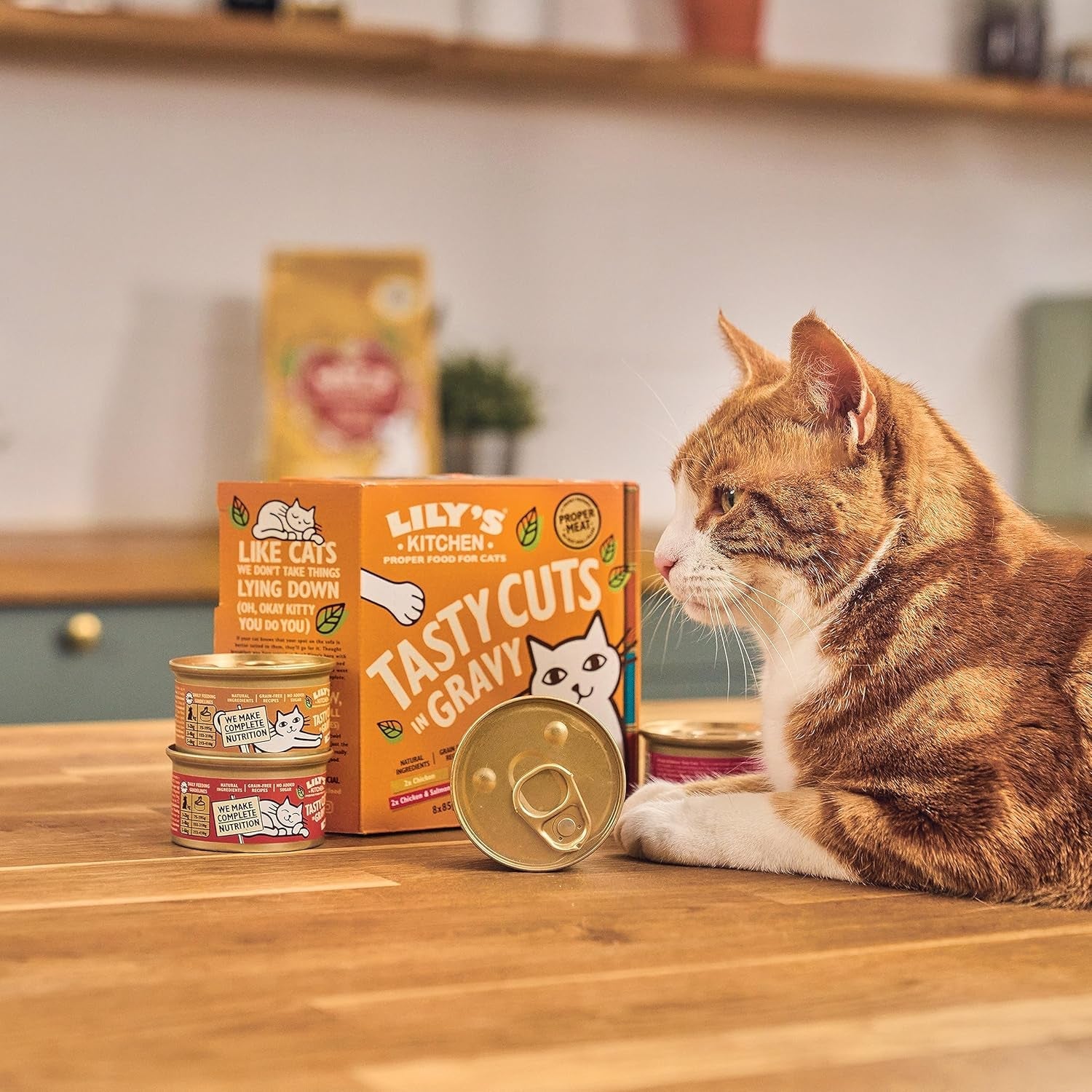Lily's Kitchen Natürliches Nassfutter für ausgewachsene Katzen, in Dosen, leckere Stücke in Hühnersoße, getreidefreie Rezeptur (24 Schalen x 85 g)