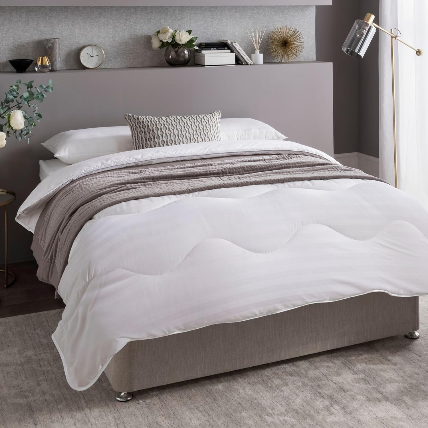 Boutique-Seidendecke, Luxusbettwäsche, maschinenwaschbar (13,5 Tog, Doppelbett) Naty Shop Bettdecken und Bettdecken