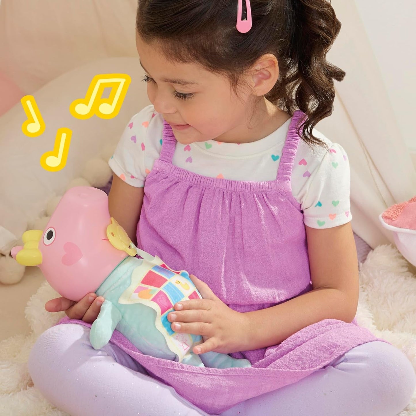 Peppa Pig 28 cm Evie Interaktive Puppe mit 20 Geräuschen und vielen Funktionen, Spielzeugset für Kinder ab 3 Jahren