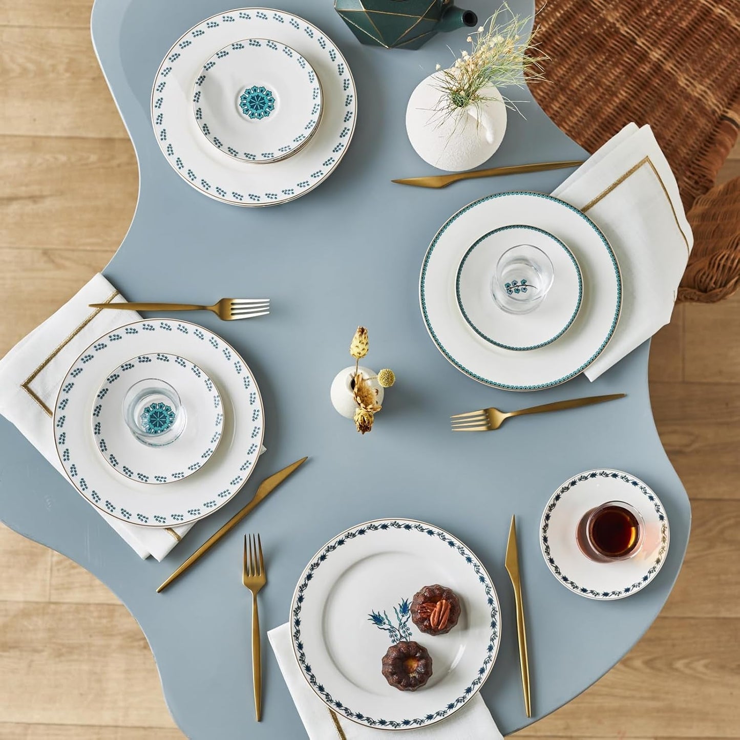 Karaca İznik Dessert-Set für 6 Personen, 18-teilig – elegantes Geschirr für köstliche Desserts