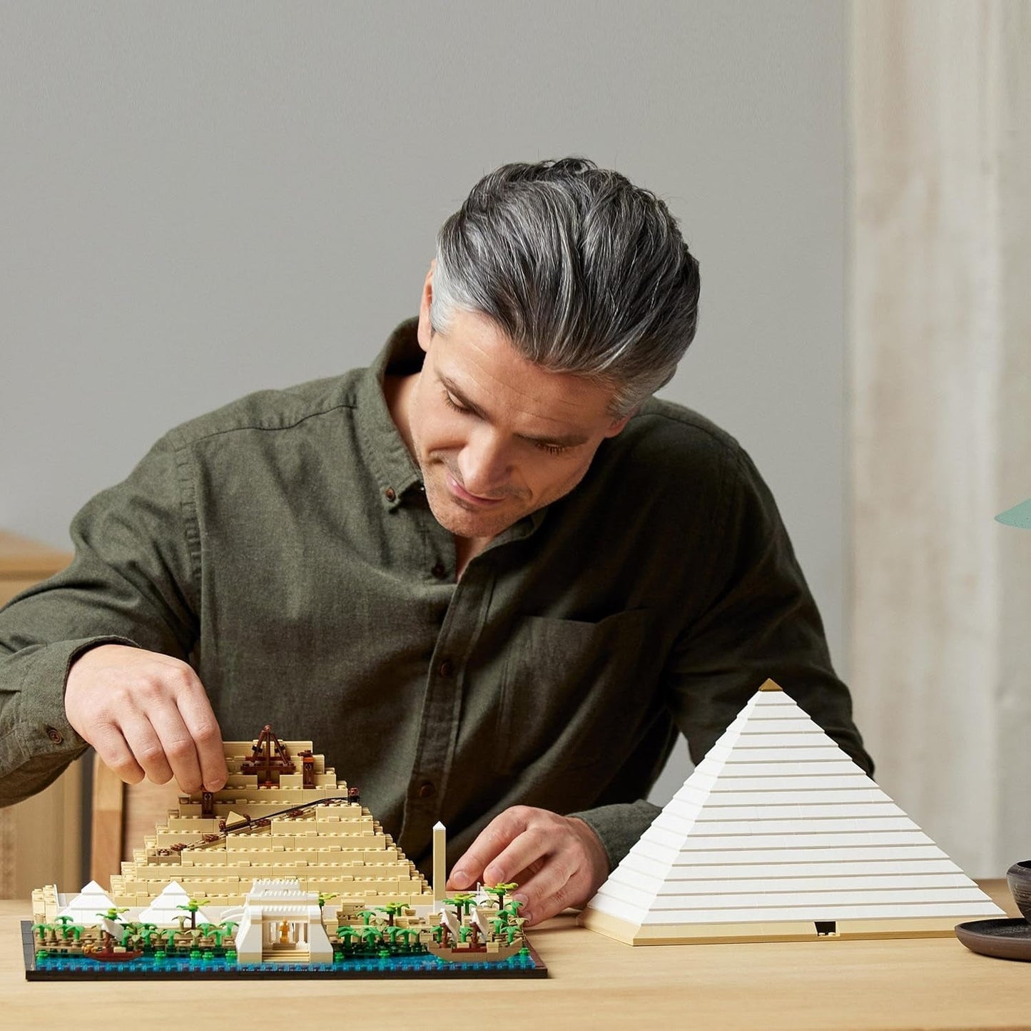 LEGO 21058 Architecture The Pyramid of Cheops Building Kit for Craft as a Creative Hobby, Gift Idea for Adults, Men, Women, Mother, Father, Creative Activity, Famous Landmarks Collection Building Sets Besuchen Sie den LEGO-Store