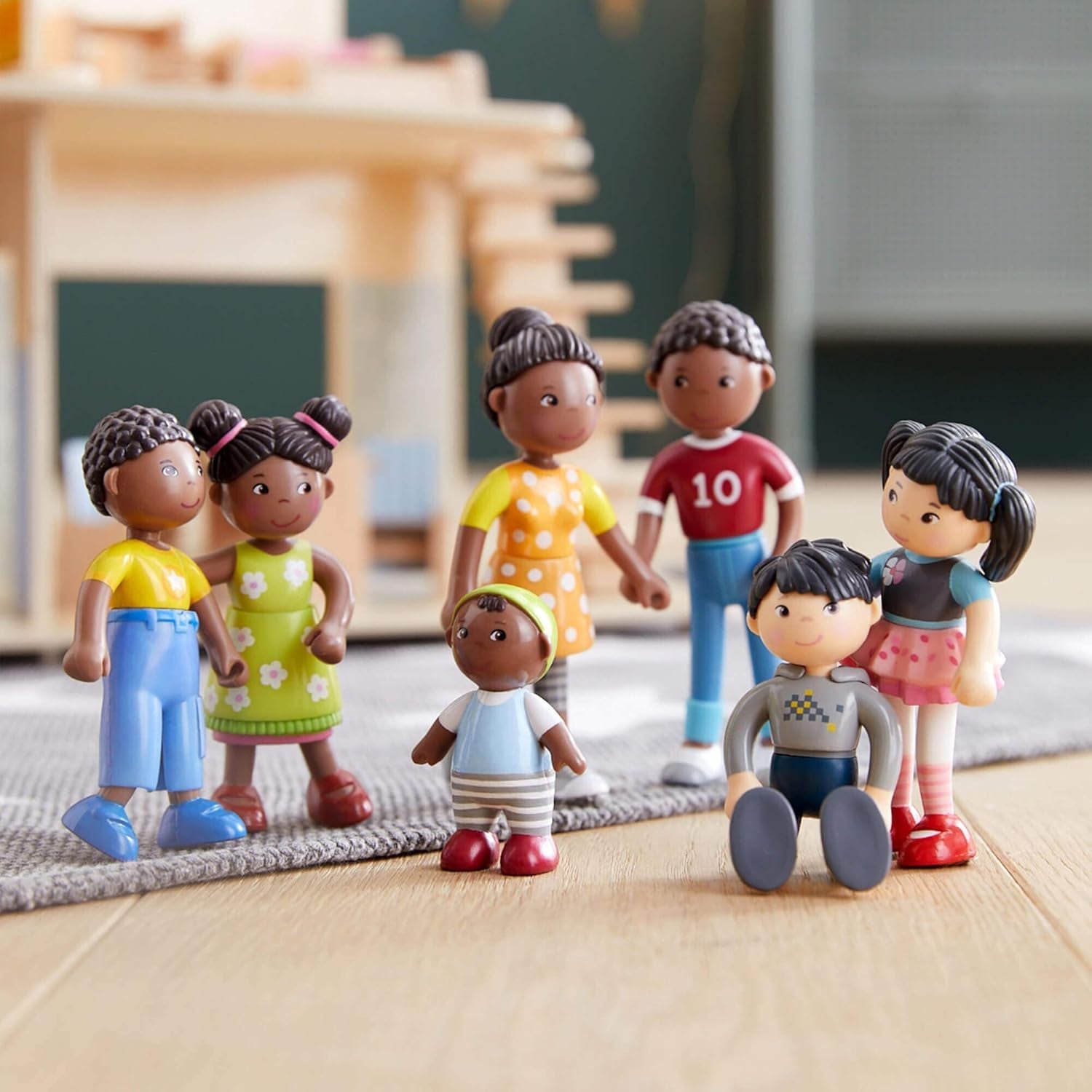 HABA 306696 – Little Friends Family Time Spielset, flexibles Puppenzubehör, ab 3 Jahren