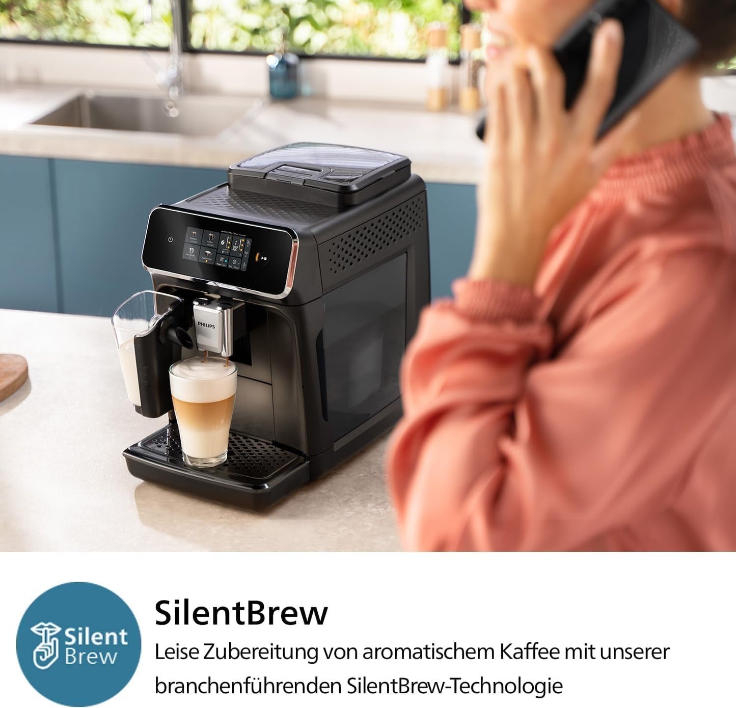Automatische Espressomaschine PHILIPS 2300-Serie – 4 Getränke, moderner Farb-Touchscreen, LatteGo-Milchzubereitungssystem, SilentBrew, Mahlwerk aus 100 % Keramik, AquaClean-Filter. Mattschwarz (EP2330/10)